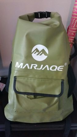 Marjaqe under water backpack