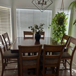Kitchen Table And Chairs 