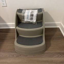 DOG STEP… USE AROUND YOUR POOL OR ON YOUR PATIO/DECK