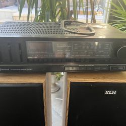 Sherwood Digital Receiver with 2 Speakers