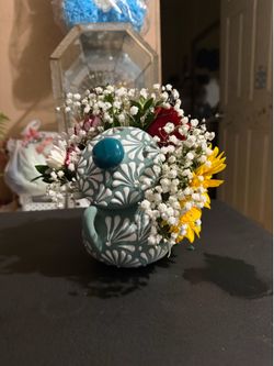 Mother’s Day flower arrangement