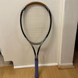 Tennis racket