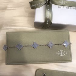 Alhambra Bracelet Chalcedony white gold Purple silver