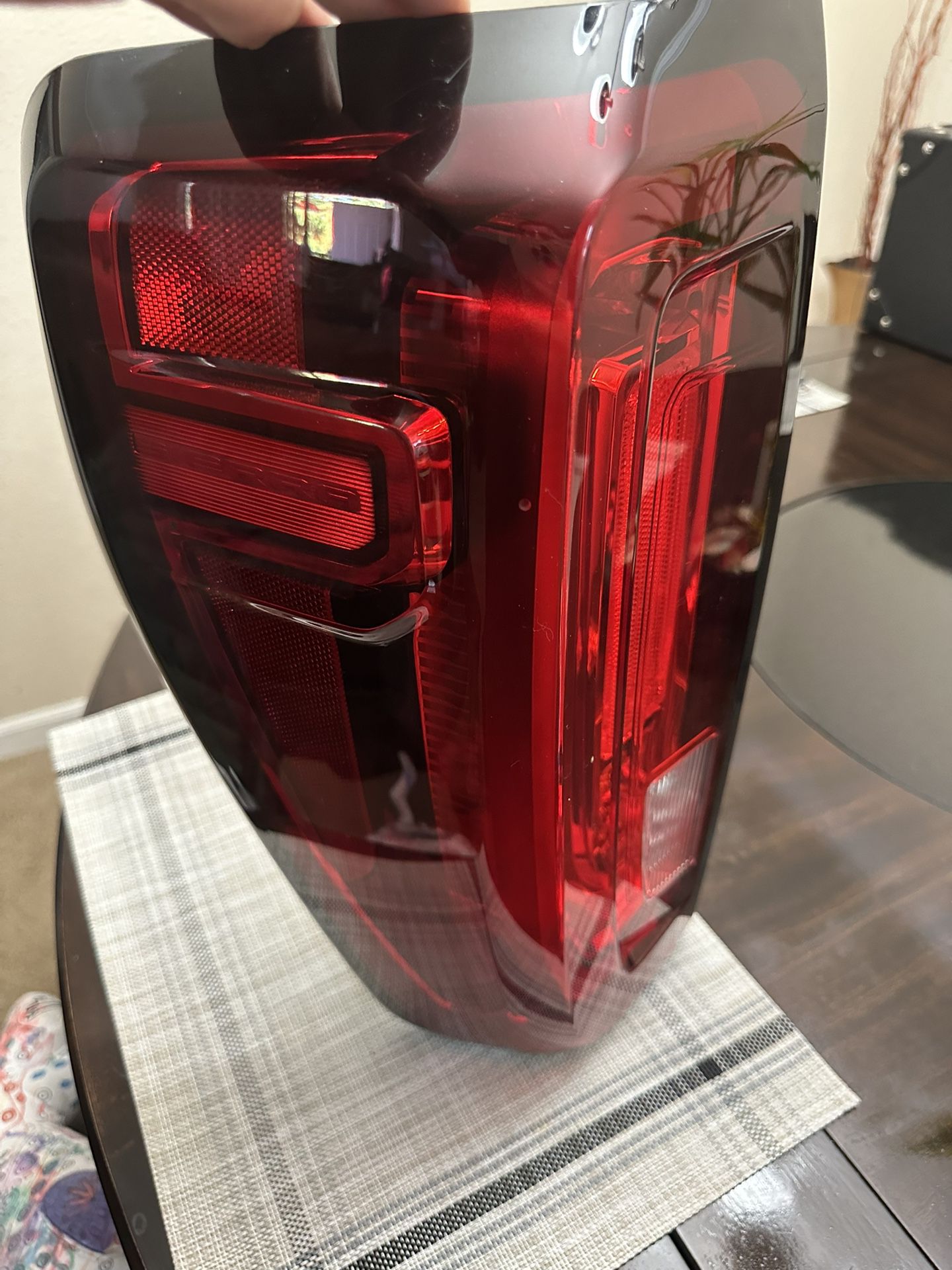 GMC Sierra Denali 1(contact info removed) Left Side Tail Light 