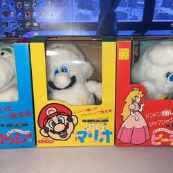 RARE 1993 Super Mario World Color Me Plush Set