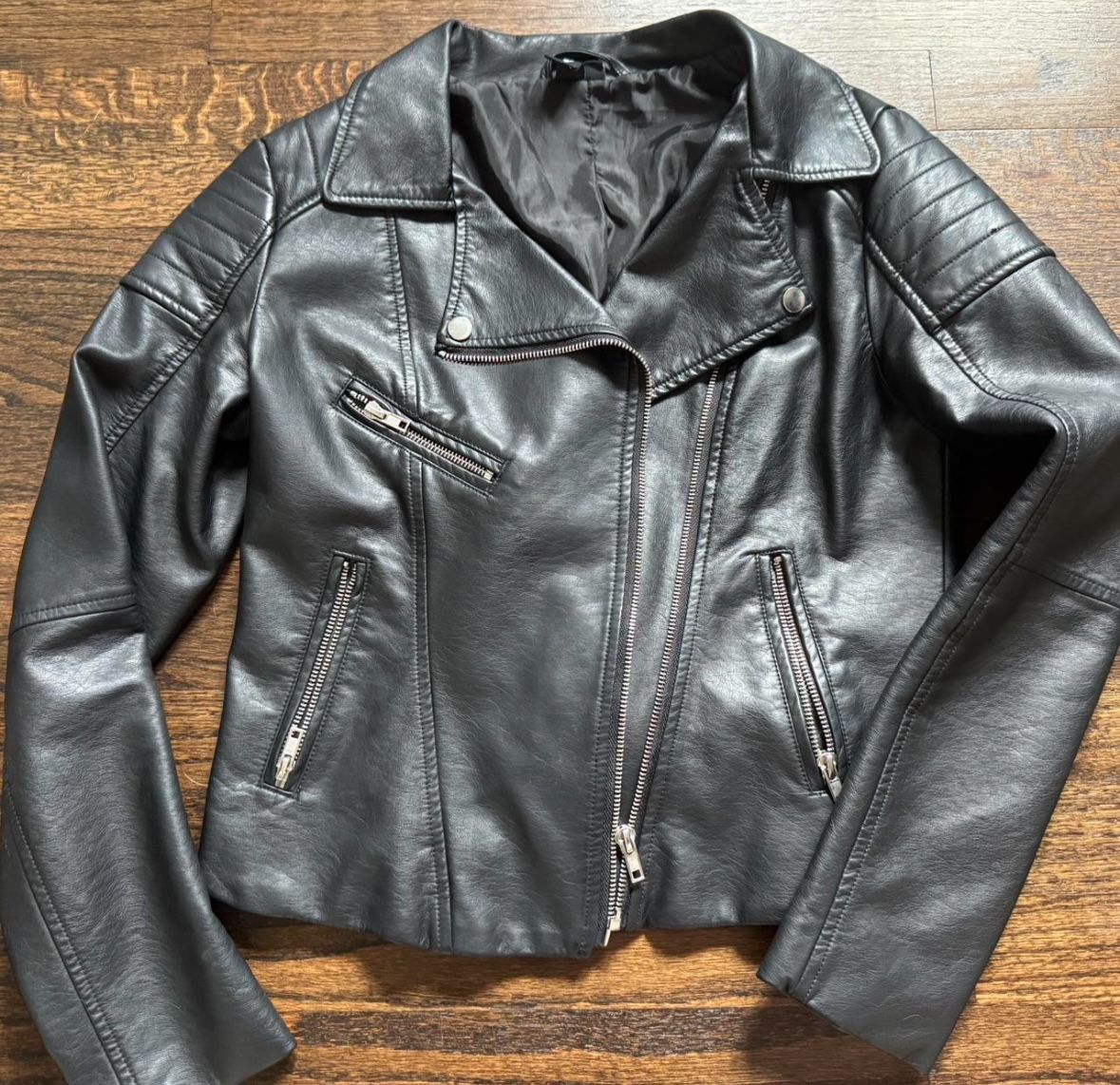 Women’s leather jacket