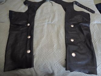 Leather riding chaps