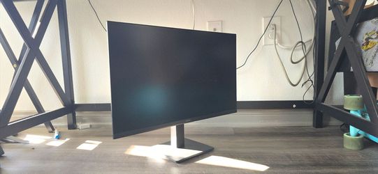 24" Computer Monitor - Samsung S3 LED FHD 100Hz (HDMI, D-sub)