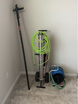 Xero water fed pole. RODI tank