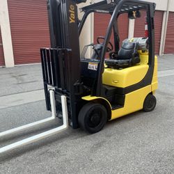 Forklift