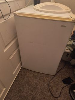 Kenmore Mini Upright Freezer