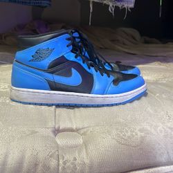 Air Jordan 1 University Blue And Black