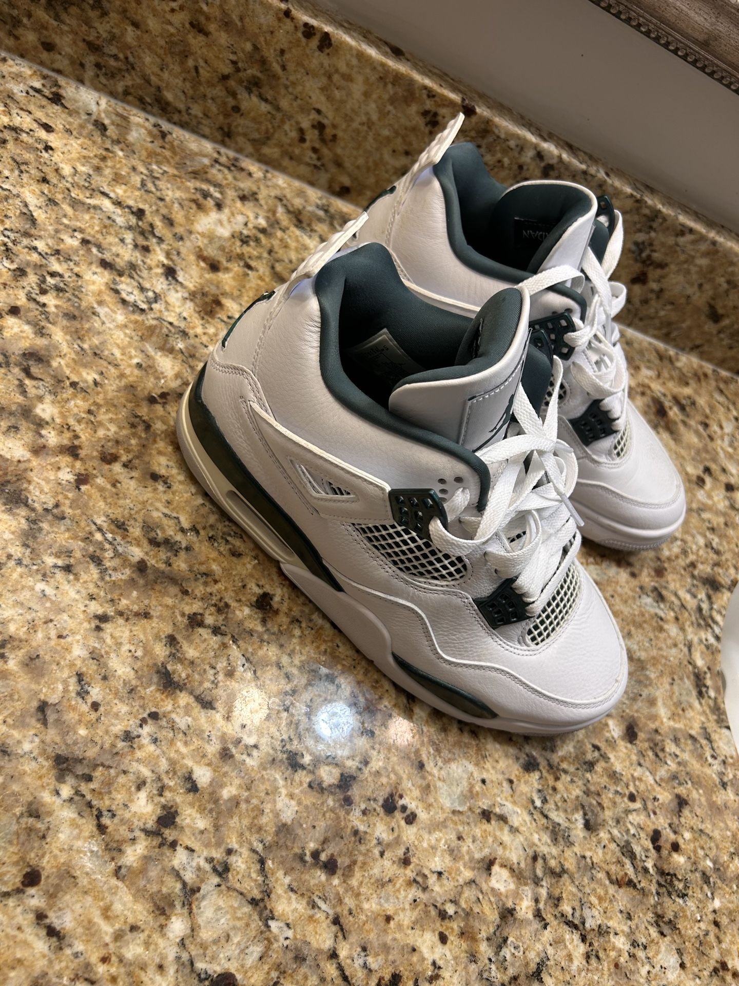 Air Jordan 4 Retro