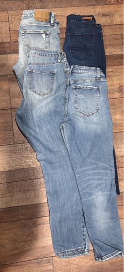 Women’s Jeans (4 pairs)