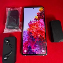 Samsung Galaxy S20FE,  Factory Unlocked,  Excellent Condition.  Like New 