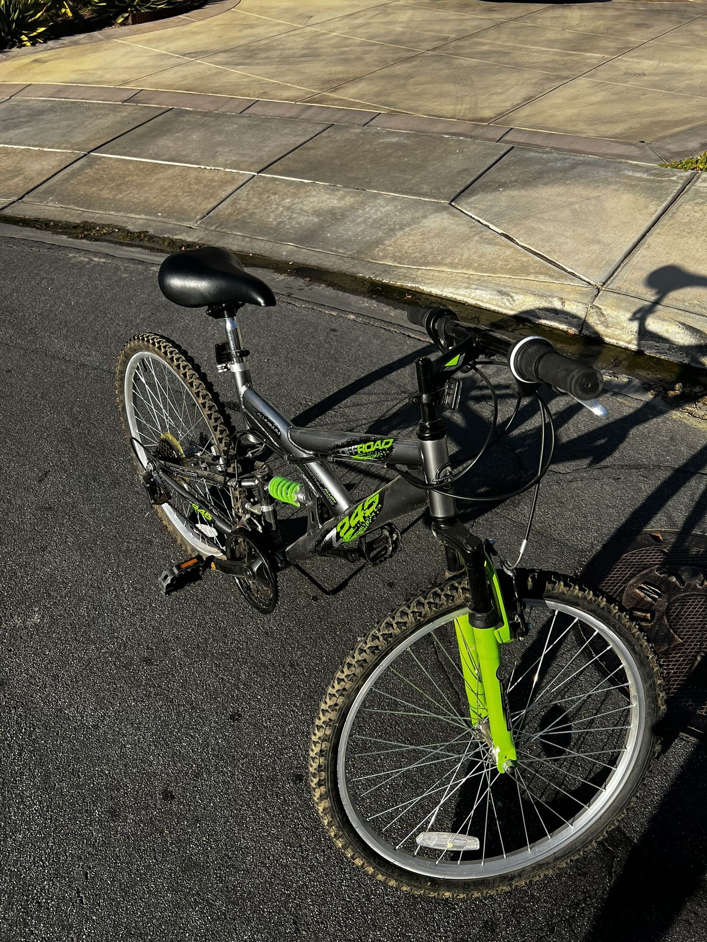 Northwoods Aluminum Full Suspension Mountain Bike Electric - Main Image