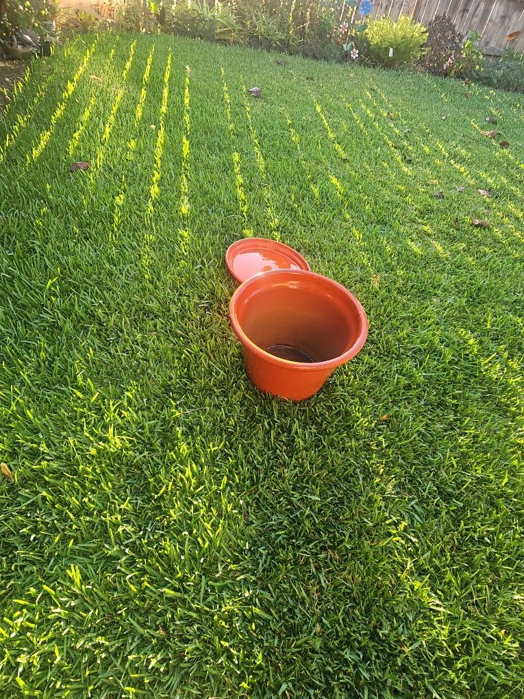 Big Cermic Orange Pot With Bottom Vintage 150