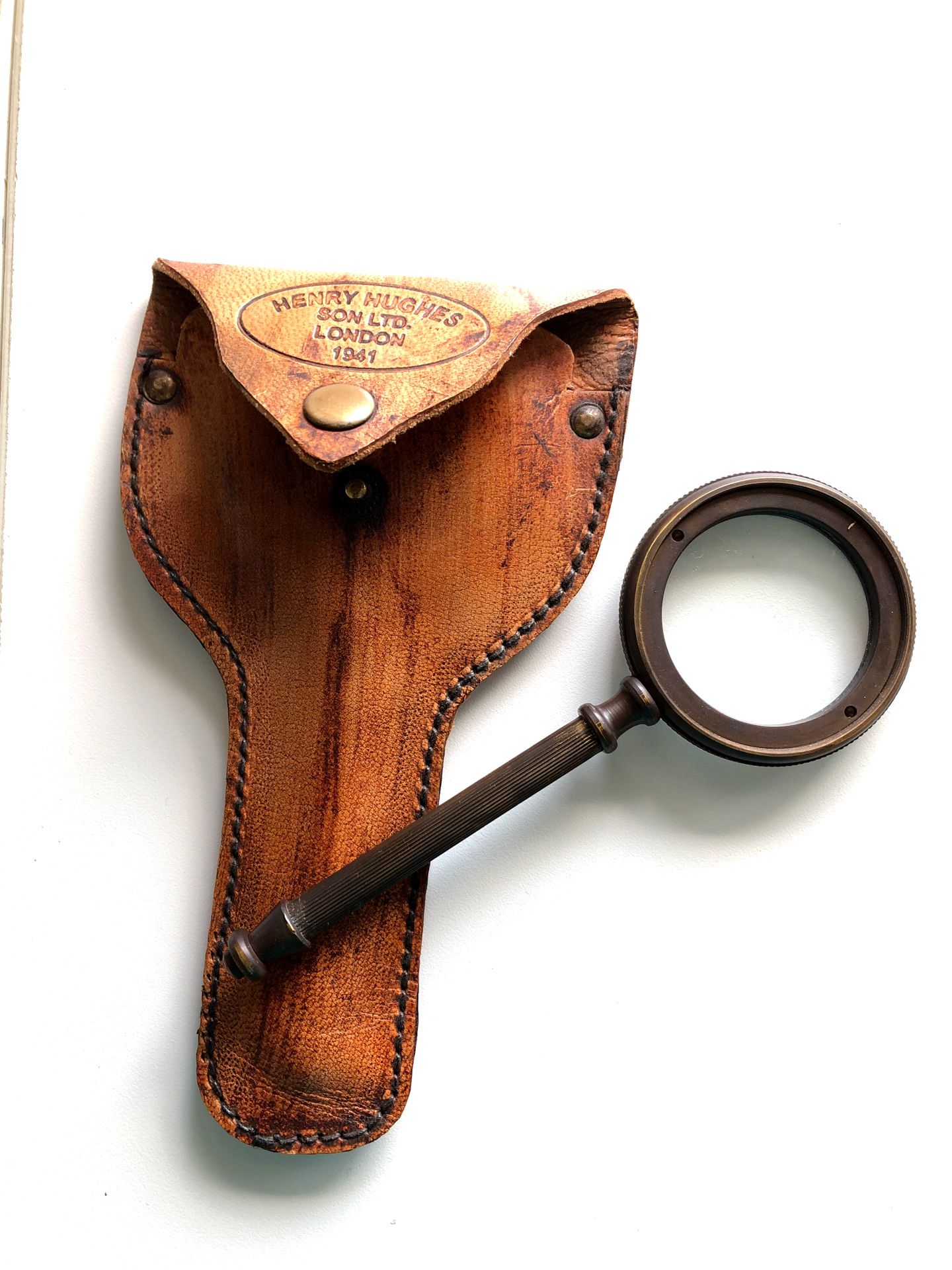 Antique Rustic magnifying glass showpiece