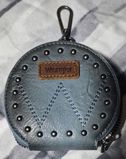 Wrangler Faux Leather Zip Studded Key Case w/ Metal Carabiner Clip Blue/Brown
