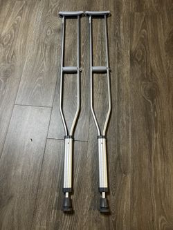 Crutches 5’10” To 6’6” Tall Crutches Brand New