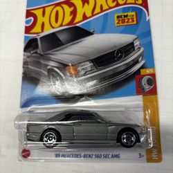 Hot Wheel '89 MERCEDES-BENZ 560 SEC AMG