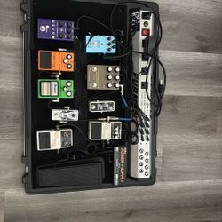 Pedalboard With Pedals