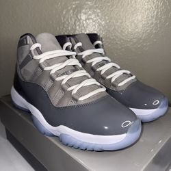 Air Jordan 11 - Cool Grey - Men Size 9