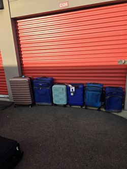 Rolling Luggage / Suitcases – Multiple Sizes – Clean & Ready to Travel