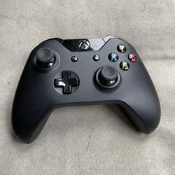 XBOX ONE CONTROLLER