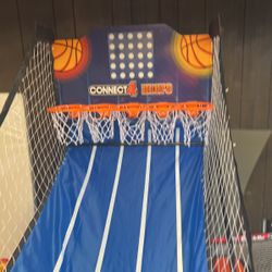 Connect 4 Hoops arcade Game