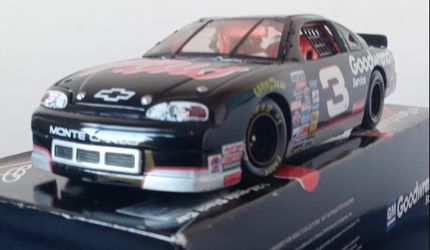 Die Cast Metal - NASCAR - 1999 Dale Earnhardt Goodwrench Plus Monte Carlo Car #3 - Like New -