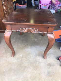 1 coffee table and 2 end tables