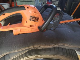 Black & Decker Hedge Trimmer