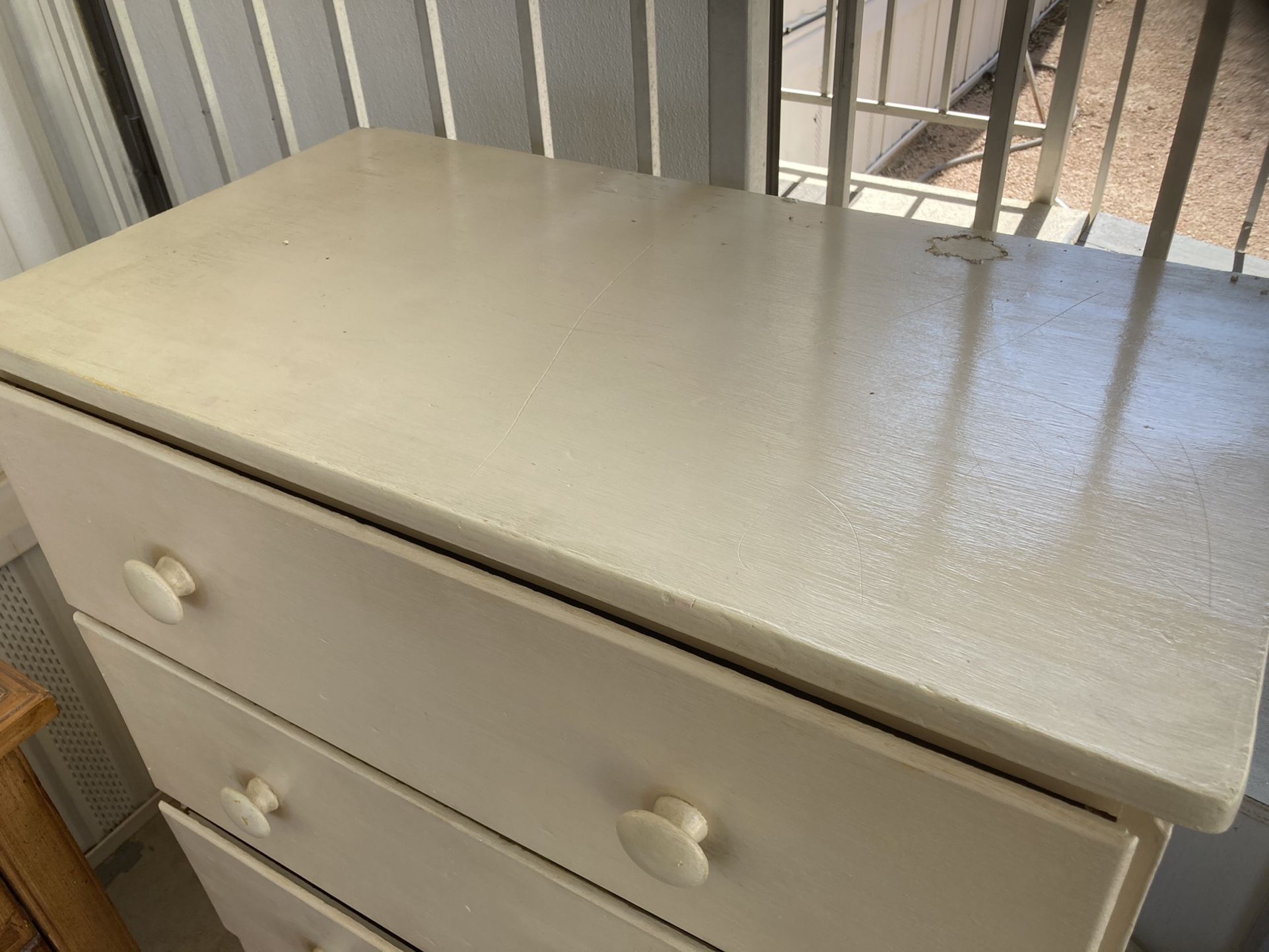 White Wooden chest