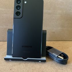 Samsung Galaxy S22 128gb Black 5g Att or Cricket