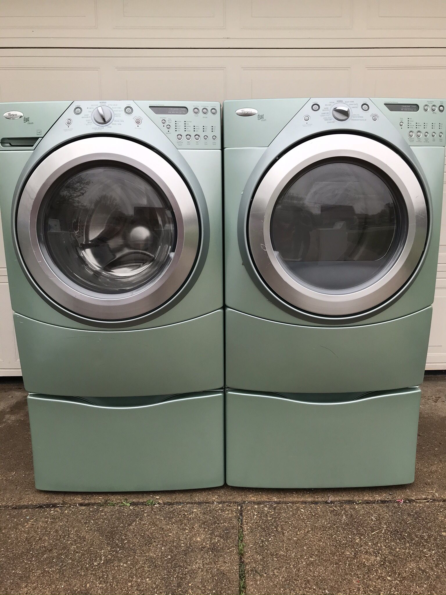 WHIRLPOOL DUET FRONT LOAD WASHER AND ELECTRIC DRYER SET WITH STEAM