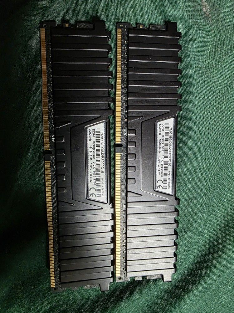 Corsair Vengance Ddr4 2x8