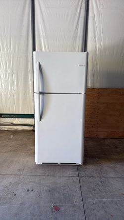 Frigidaire refrigerator