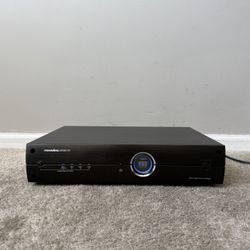 Panamax M5300-EX 11 Outlet Power Line Conditioner and Surge Protector 