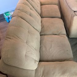 Free Sofa Set