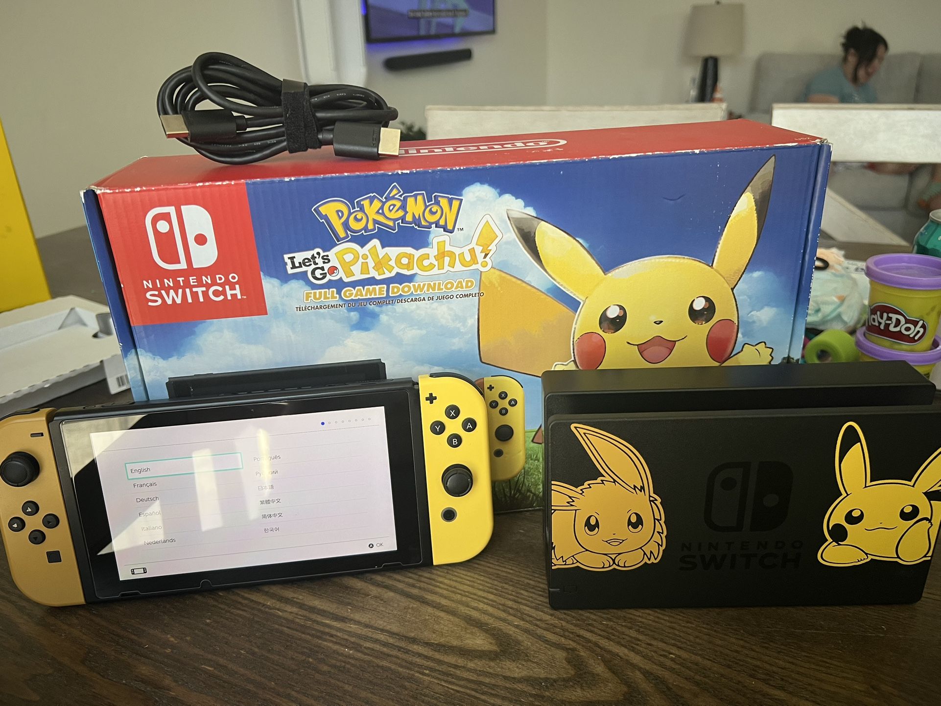 Nintendo Switch Console - Let’s Go Pikachu! Edition.