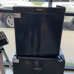 Mini Fridge 