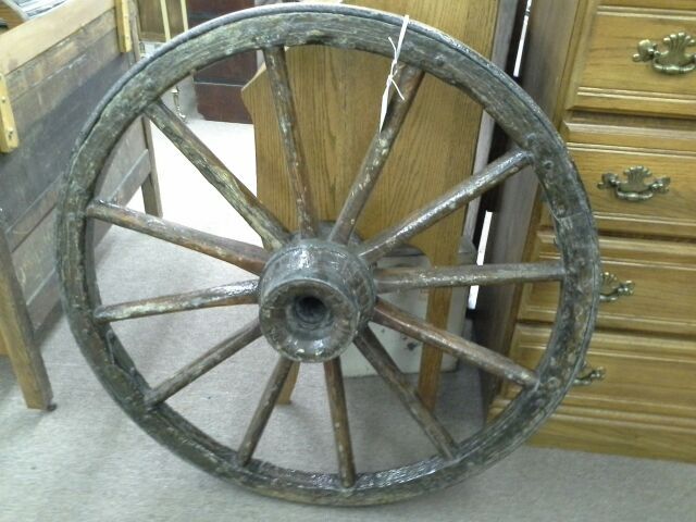 Antique wagon wheel