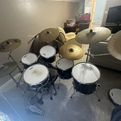 Tama ImperialStar Drum Kit with Hardware and Cymbals. 