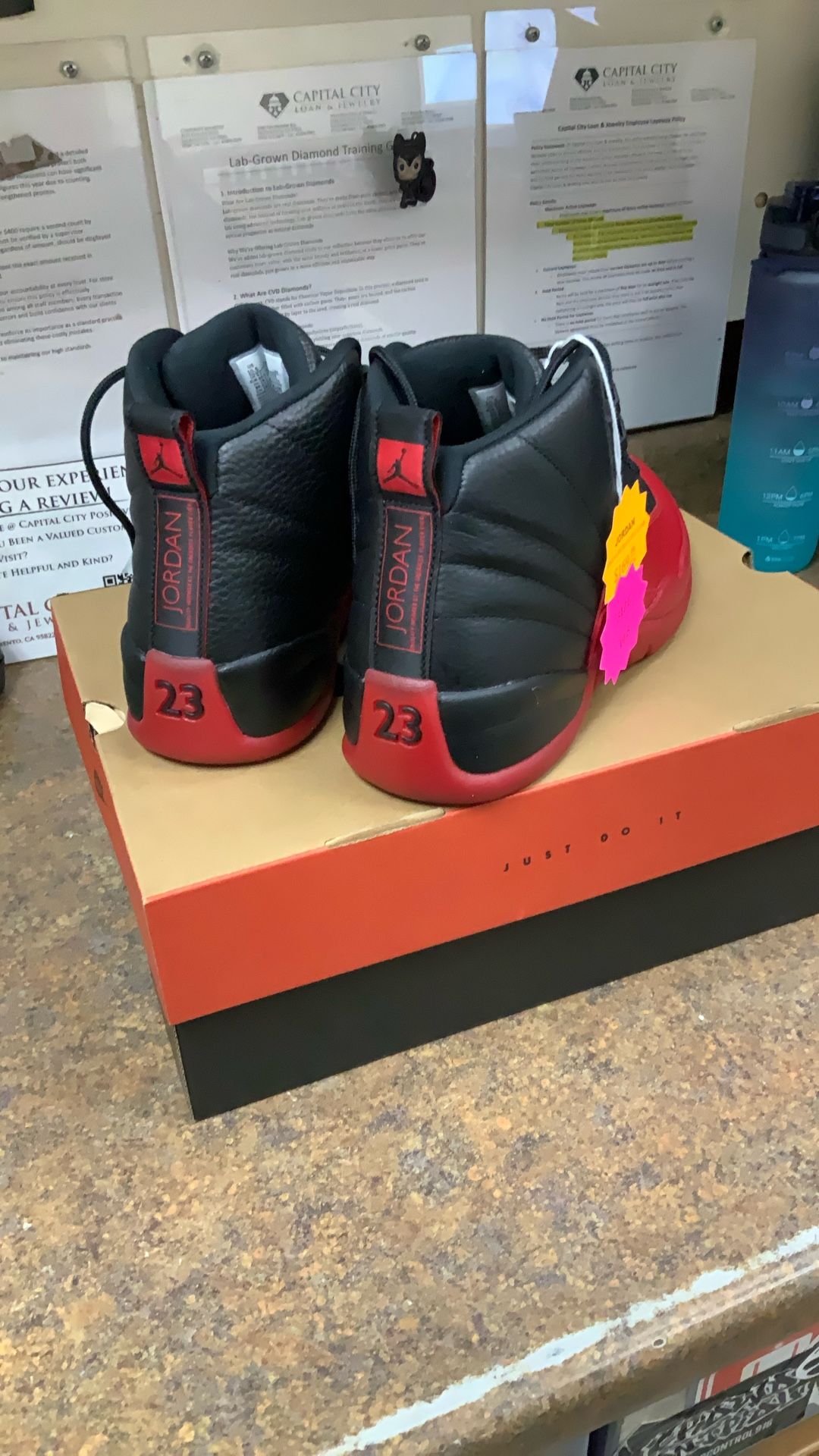 10033 Jordan Retro 12 63817