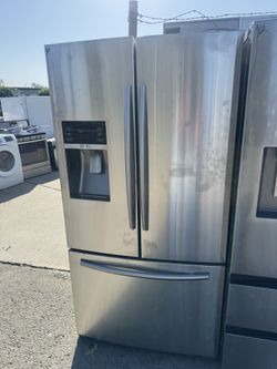 Samsung French Door Refrigerator With 90 Day Warranty Only $500
