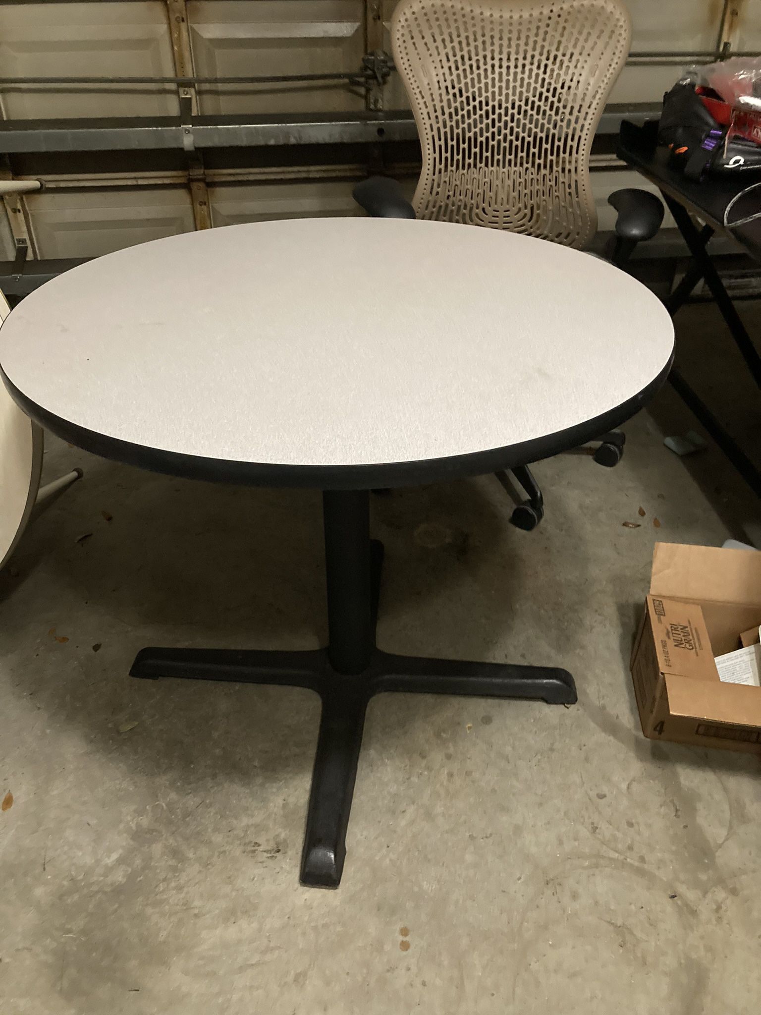 Dining Table Solid Wood Never Used Only $40