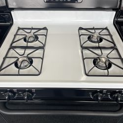 White And Black Gas Stove Made By He