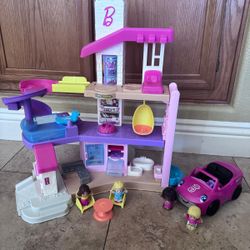 Toy Barbie House