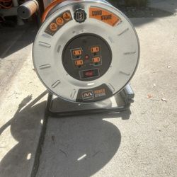 cord reel- master plug- power switch /4 outlets